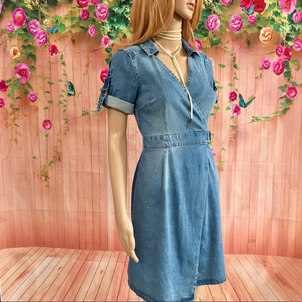 Denim Blue Short Sleeve Dress ⭐️NWOT